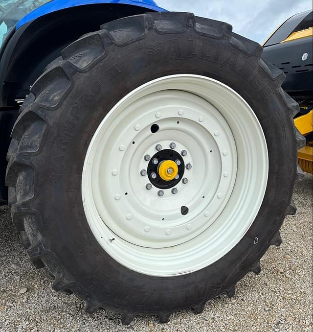 Image of New Holland T7.245 equipment image 4
