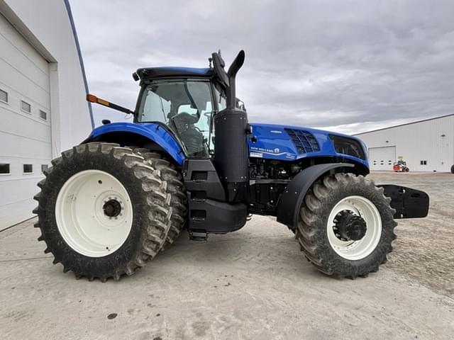 Image of New Holland T8.350 equipment image 3