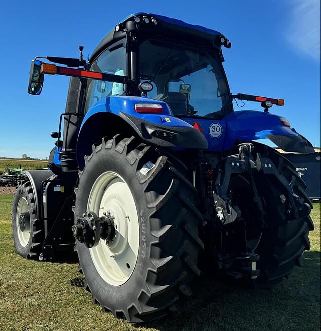 Image of New Holland T8.350 equipment image 4