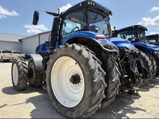 Image of New Holland T8.410 equipment image 2