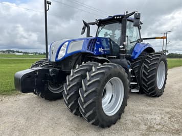 Main image New Holland T8.435