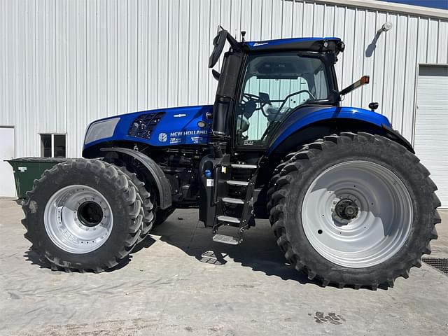 Image of New Holland T8.435 equipment image 1