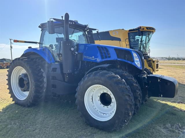 Image of New Holland T8.435 equipment image 1