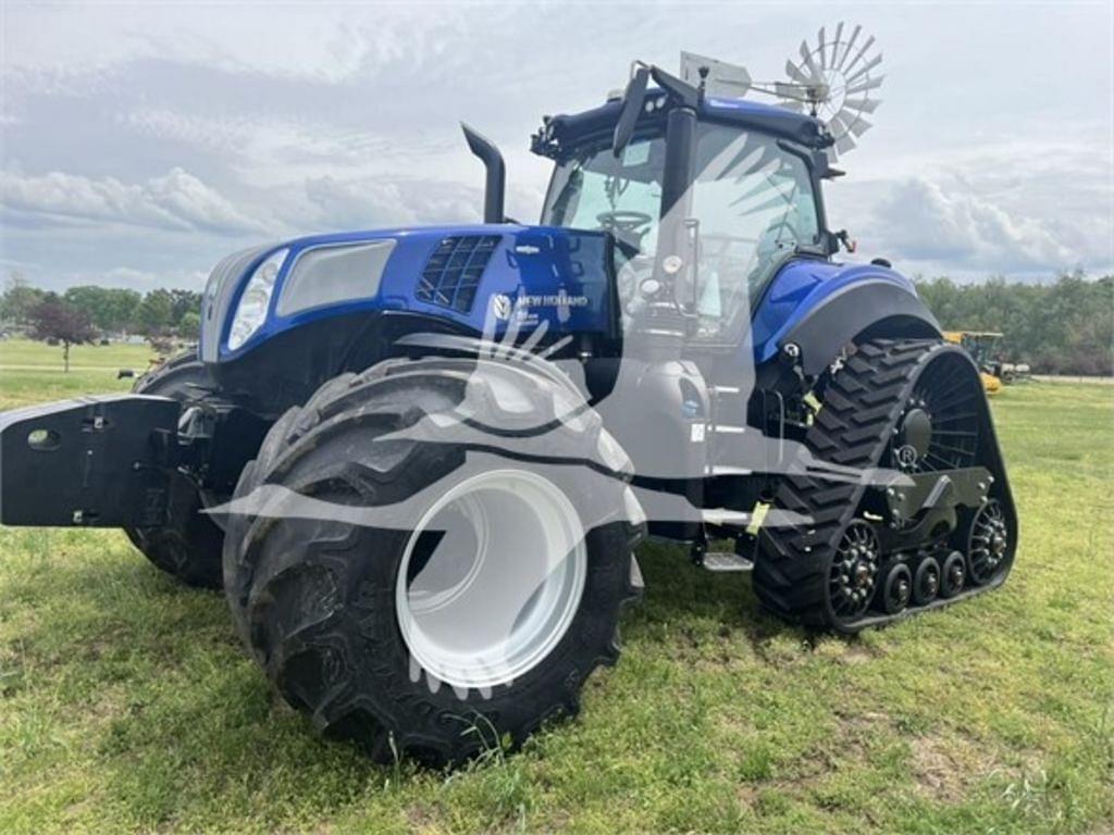 Image of New Holland T8.435 SmartTrax Image 1