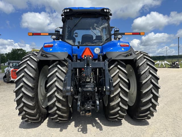 Image of New Holland T8.435 equipment image 3
