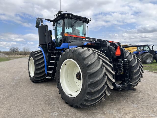 Image of New Holland T9.615 equipment image 2