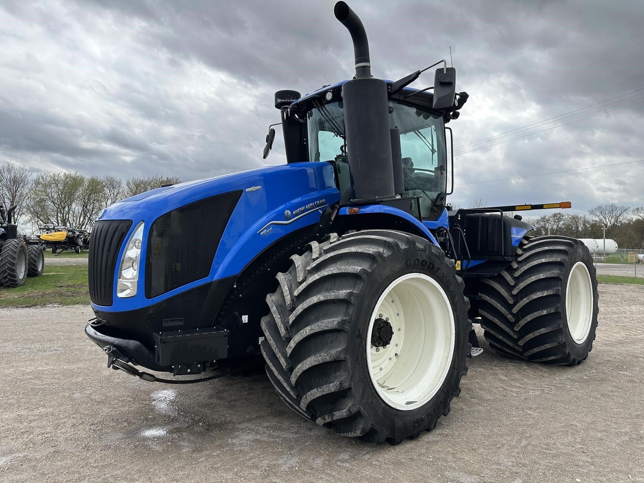 2024 New Holland T9.615 Equipment Image0