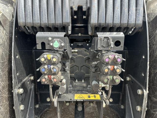Image of New Holland T9.700 equipment image 4