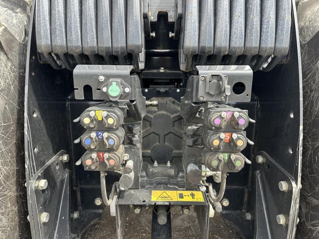 Image of New Holland T9.700 equipment image 4
