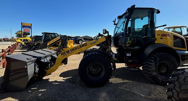 Image of New Holland W80C equipment image 2