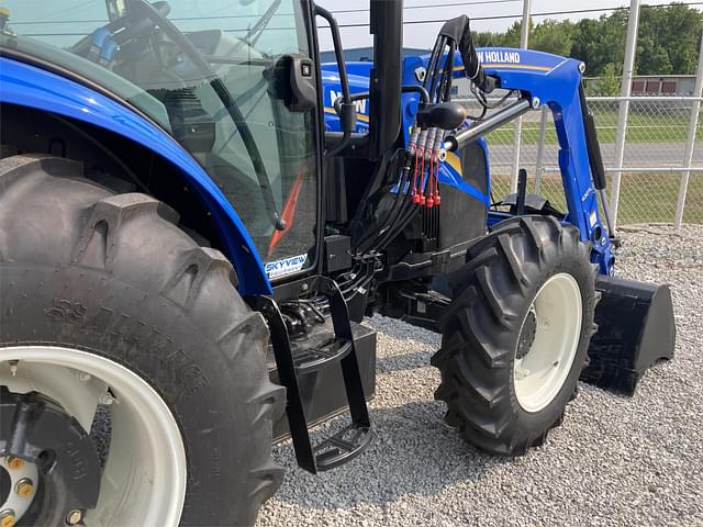 Image of New Holland Workmaster 105 equipment image 4