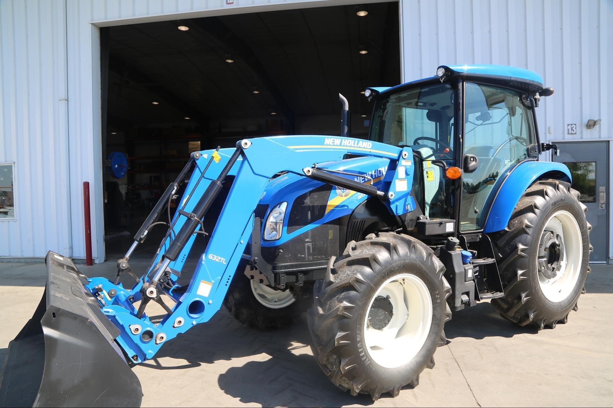 2024 New Holland Workmaster 105 Equipment Image0
