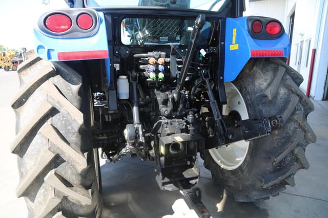 Image of New Holland Workmaster 105 equipment image 2