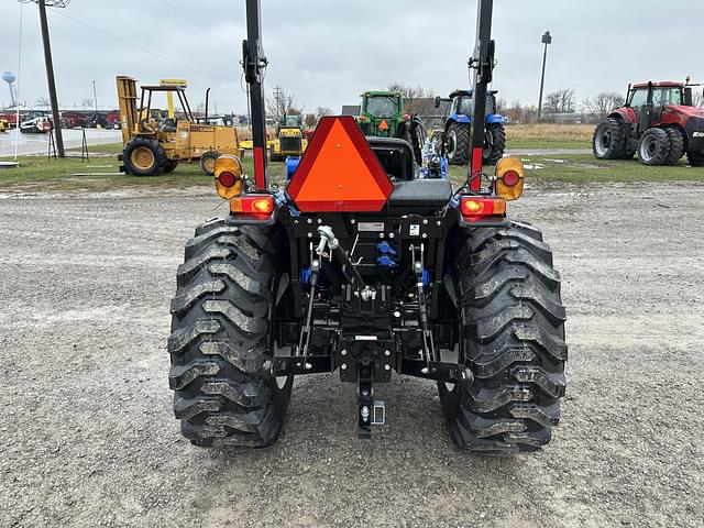 Image of New Holland Workmaster 25 equipment image 3