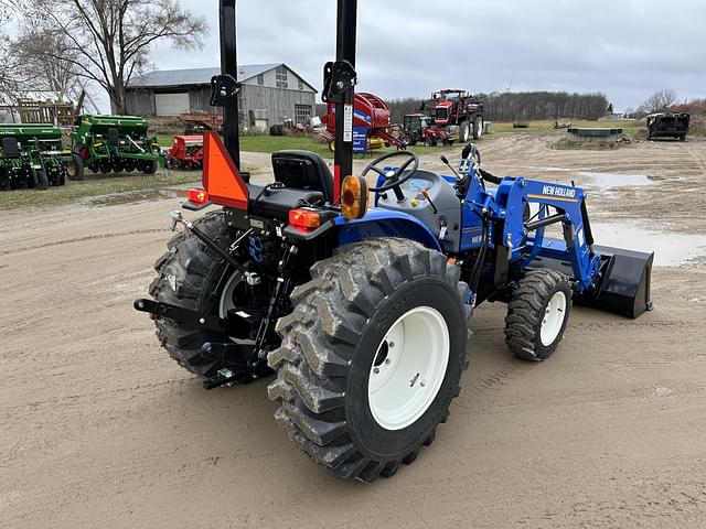 Image of New Holland Workmaster 25 equipment image 4