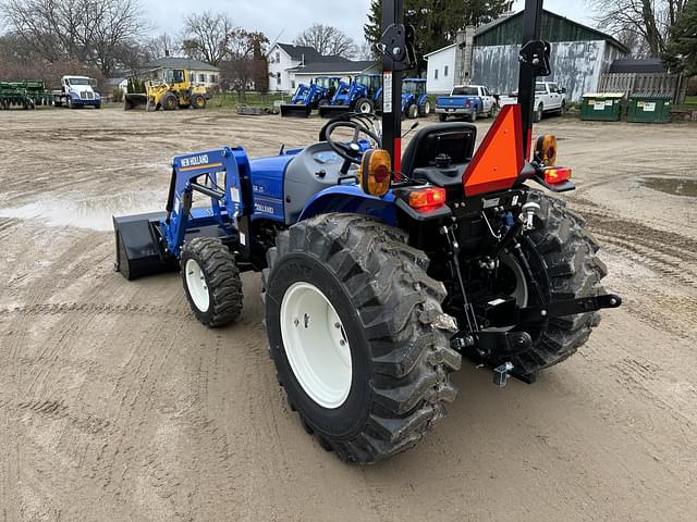 Image of New Holland Workmaster 25 equipment image 2