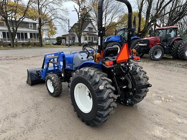 Image of New Holland Workmaster 25 equipment image 2