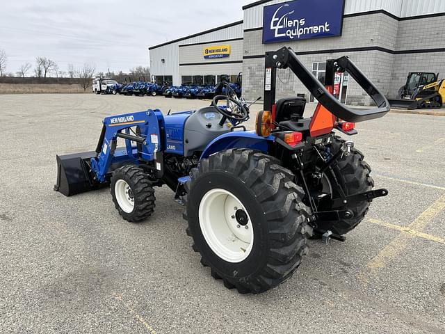 Image of New Holland Workmaster 25 equipment image 2