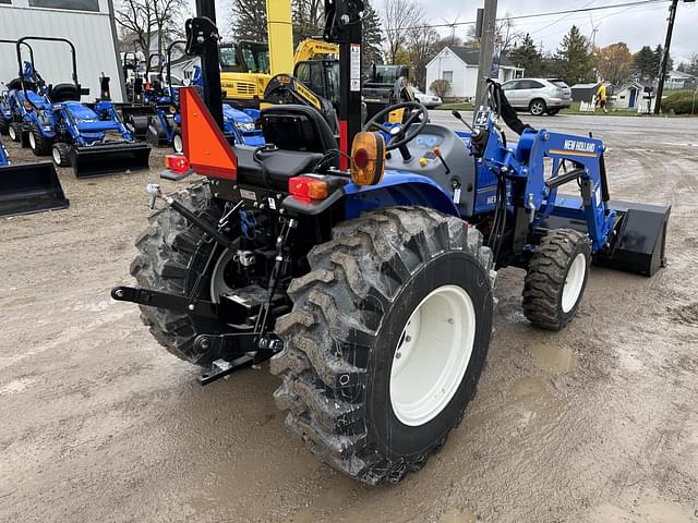 Image of New Holland Workmaster 25 equipment image 4