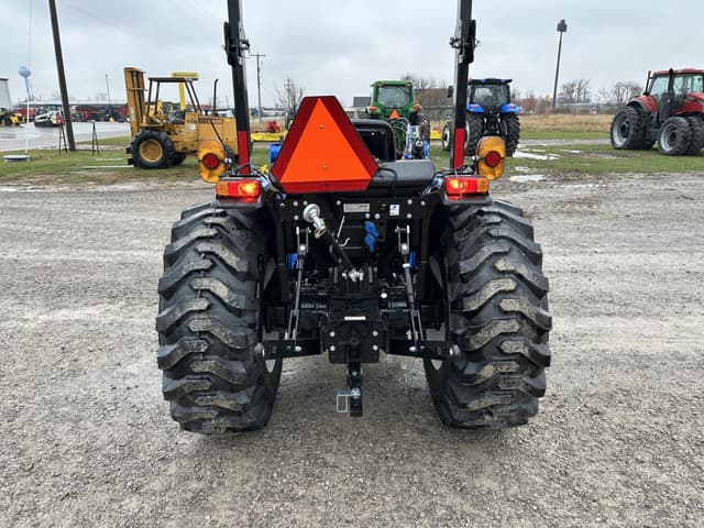 Image of New Holland Workmaster 25 equipment image 3