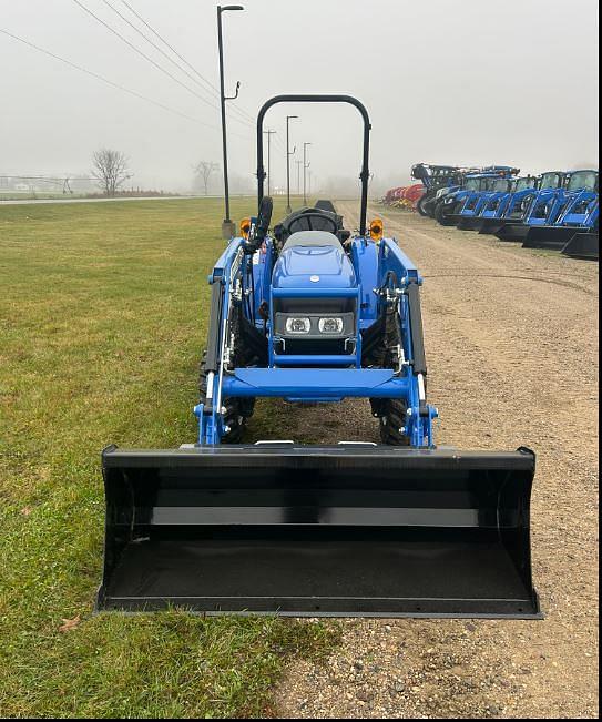 Image of New Holland Workmaster 25 equipment image 4