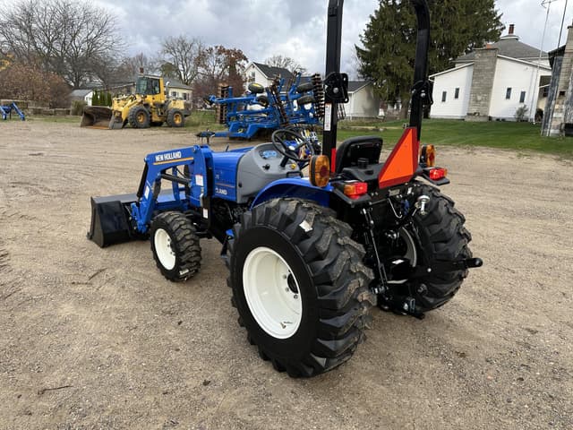 Image of New Holland Workmaster 25 equipment image 2