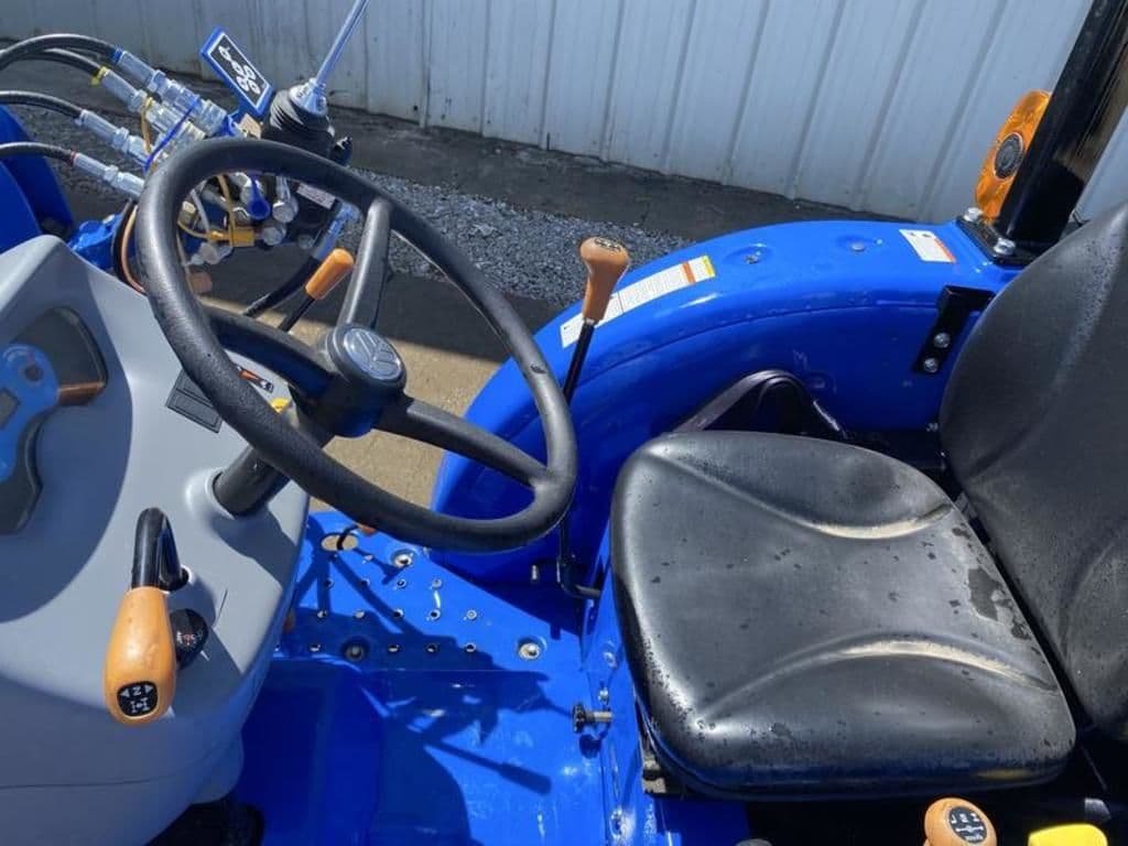 Image of New Holland Workmaster 25 Primary image