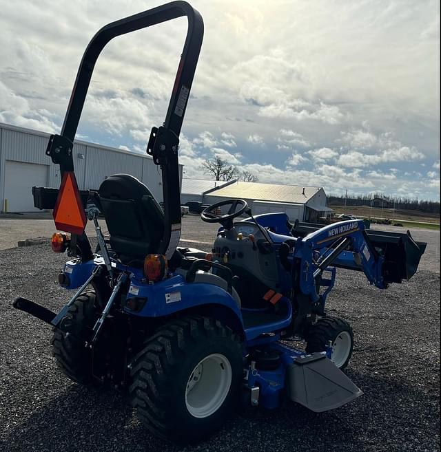 Image of New Holland Workmaster 25S equipment image 4