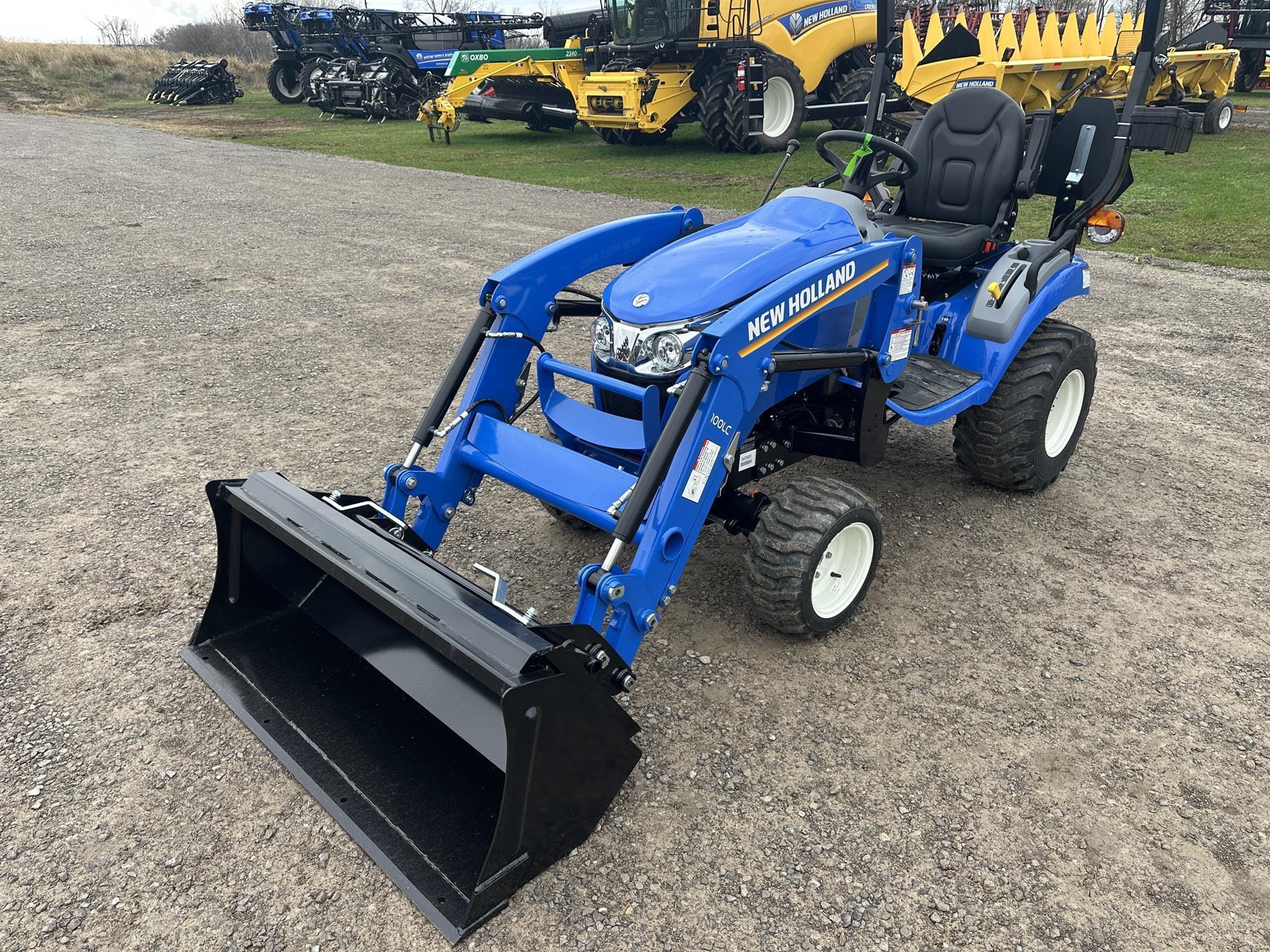 2024 New Holland Workmaster 25S Equipment Image0