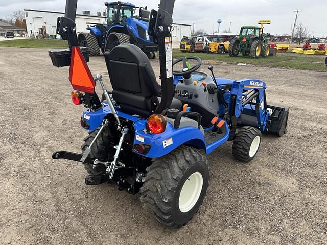 Image of New Holland Workmaster 25S equipment image 4