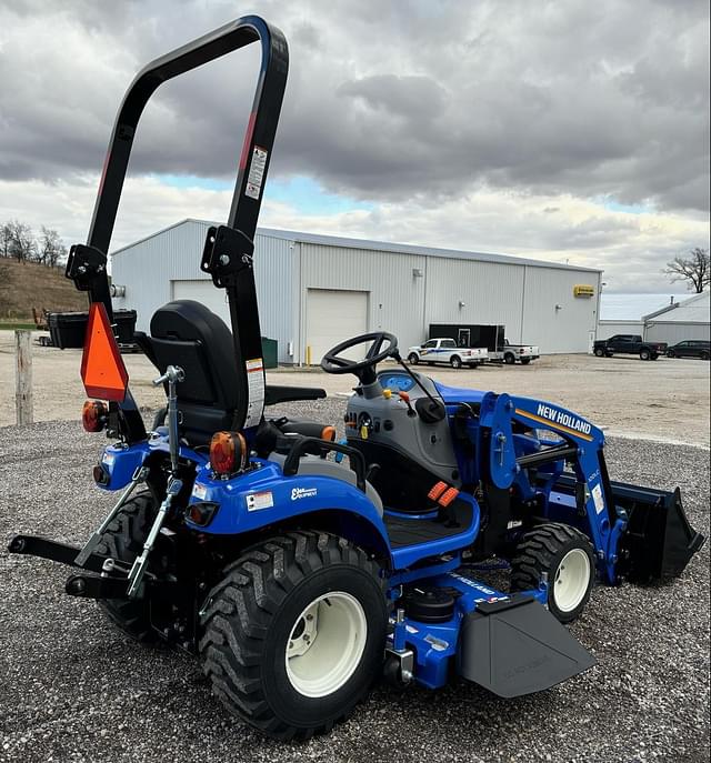 Image of New Holland Workmaster 25S equipment image 4