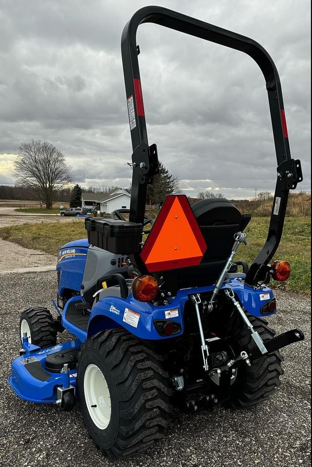 Image of New Holland Workmaster 25S equipment image 2