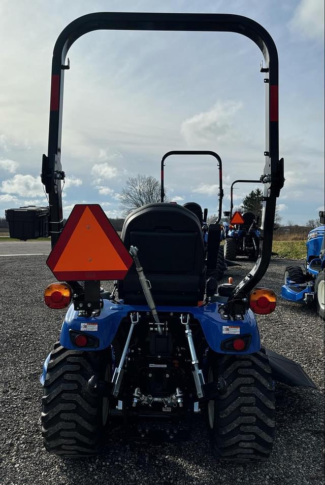 Image of New Holland Workmaster 25S equipment image 3