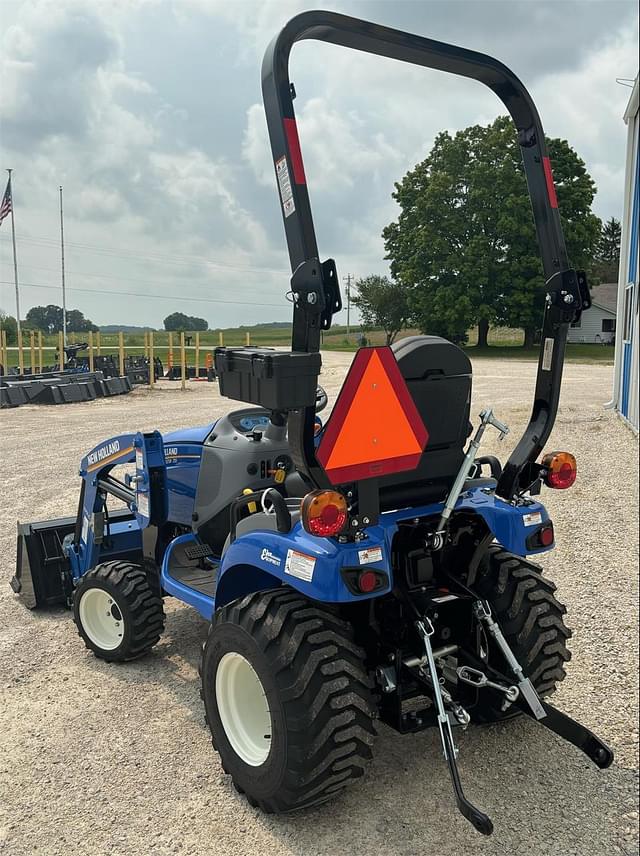 Image of New Holland Workmaster 25S equipment image 2