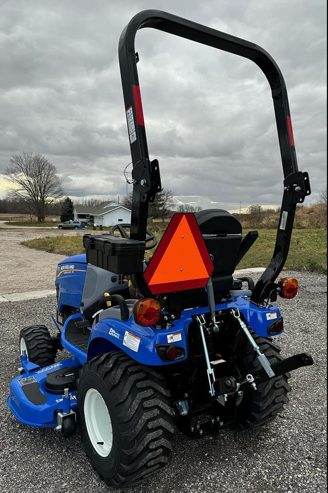 Image of New Holland Workmaster 25S equipment image 2