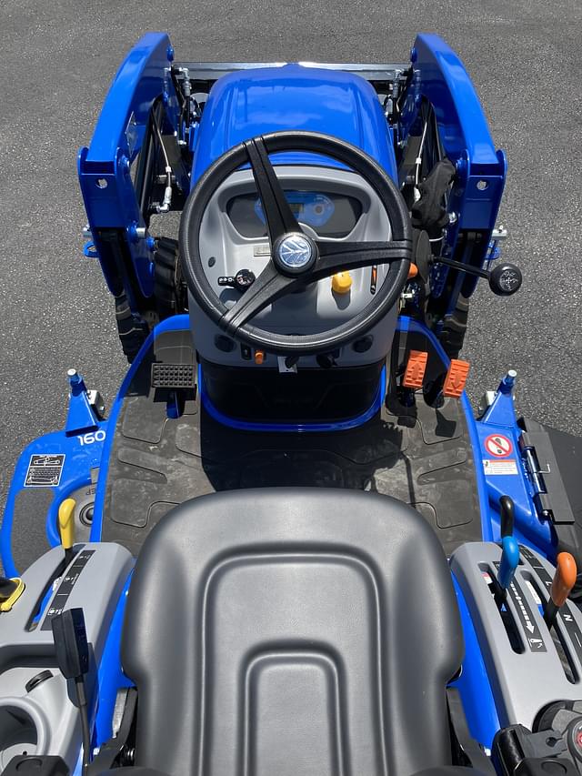 Image of New Holland Workmaster 25S equipment image 4