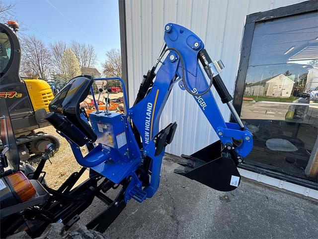 Image of New Holland Workmaster 35 equipment image 4