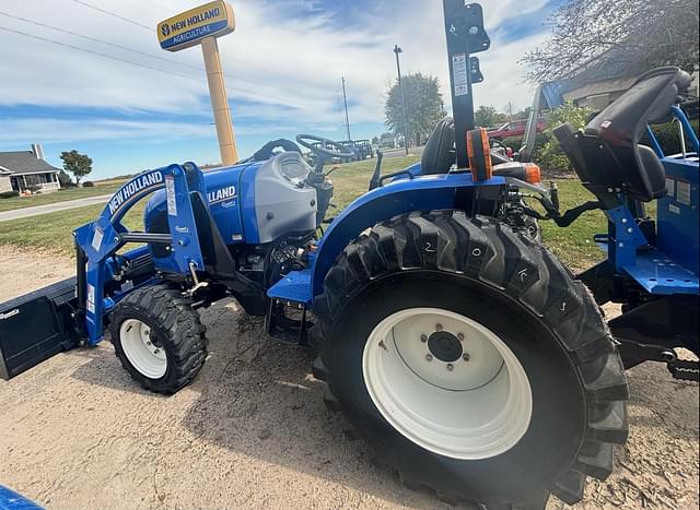 Image of New Holland Workmaster 35 equipment image 1