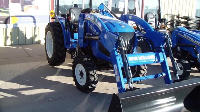 Image of New Holland Workmaster 35 equipment image 2