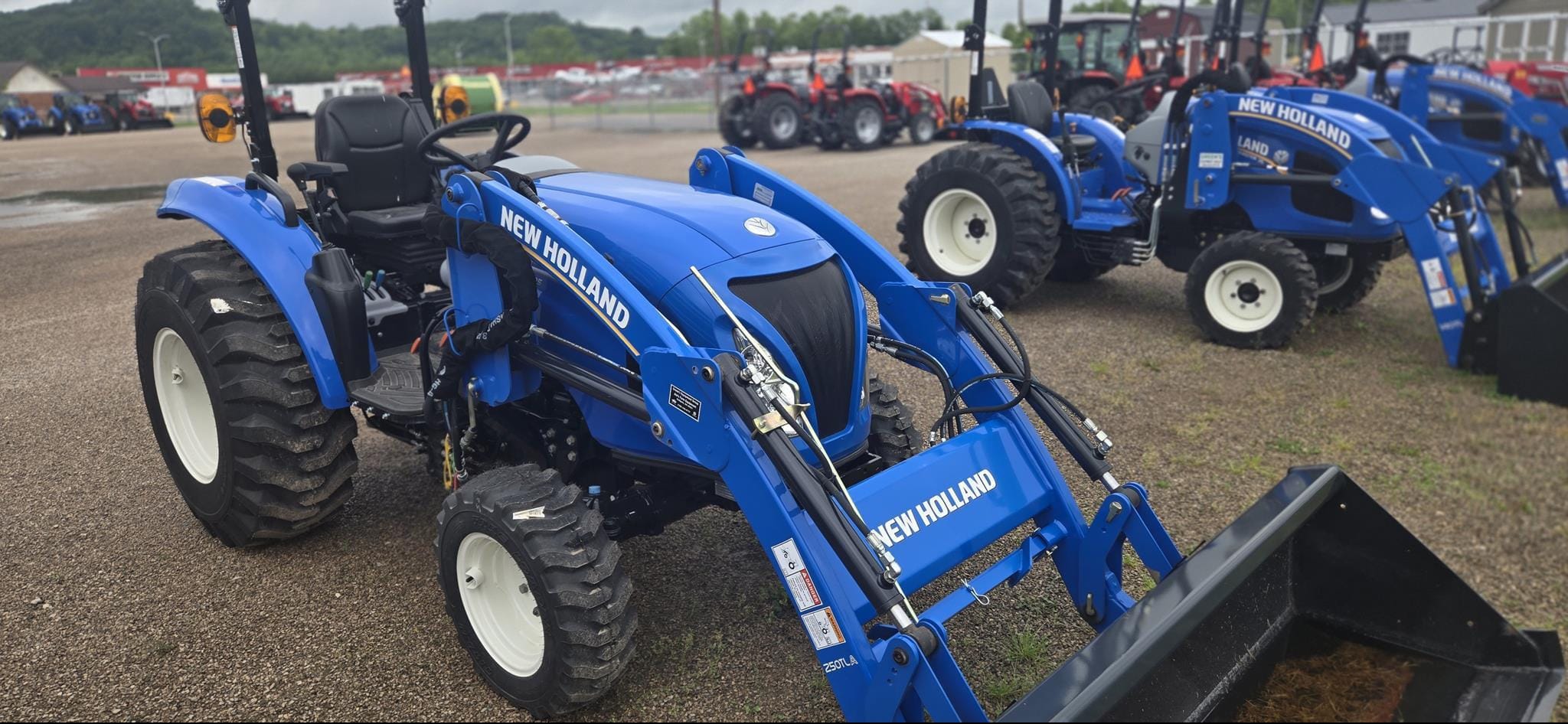 2024 New Holland Workmaster 35 Equipment Image0