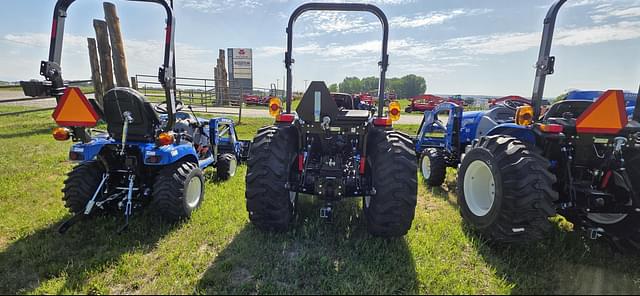 Image of New Holland Workmaster 35 equipment image 3