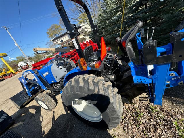 Image of New Holland Workmaster 35 equipment image 2