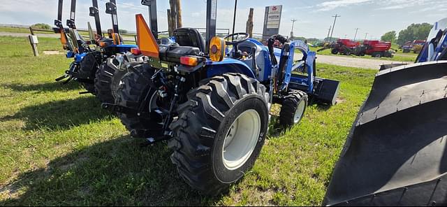 Image of New Holland Workmaster 40 equipment image 3