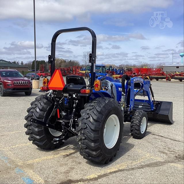 Image of New Holland Workmaster 40 equipment image 3