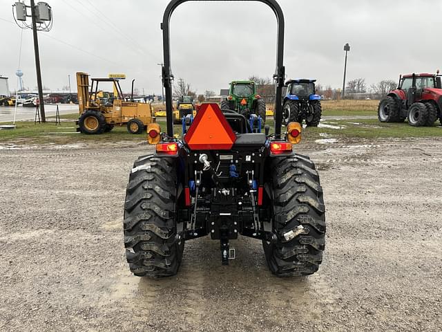 Image of New Holland Workmaster 40 equipment image 3