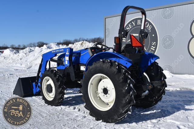 Image of New Holland Workmaster 70 equipment image 3