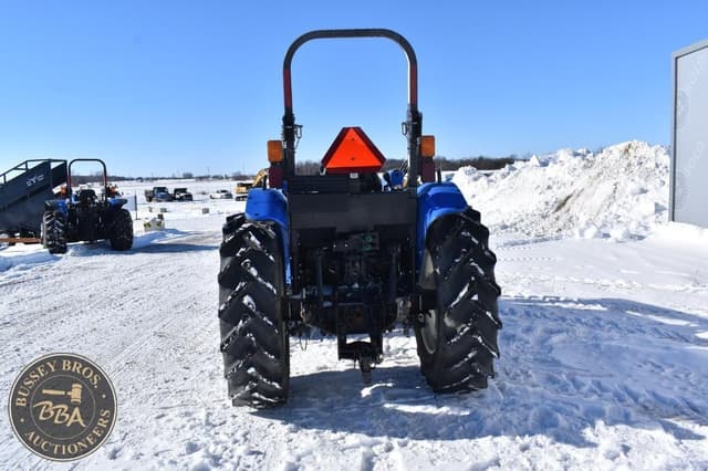 Image of New Holland Workmaster 70 equipment image 4
