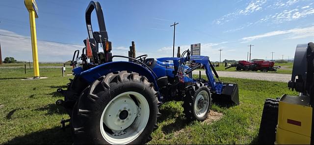Image of New Holland Workmaster 70 equipment image 3