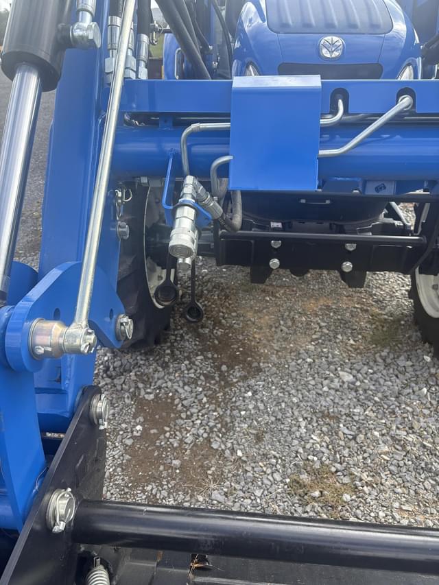 Image of New Holland Workmaster 75 equipment image 3