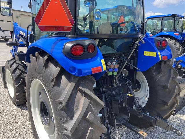 Image of New Holland Workmaster 75 equipment image 2